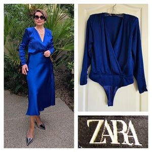 💙ZARA Gorgeous Cobalt Blue Deep V-Neck Front Draping Bodysuit, Size S